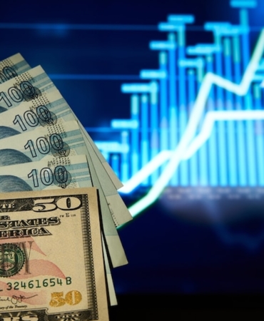 Dolar/TL 49,1630 Zirvesiyle Tüm Zamanların Rekorunu Yeniledi