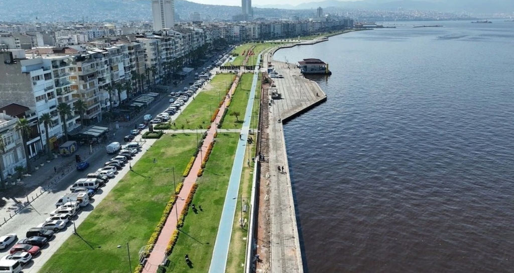 CHP İzmir İl Başkanı Utku Gümrükçü Yedi İlçe Başkanının AKP ile Görüştüğünü Açıkladı