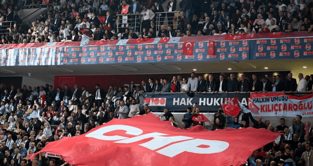 Ümit Uysal 2027 Kurultayında Kılıçdaroğlu Aday Olmazsa Genel Başkanlığa Talip Oldu