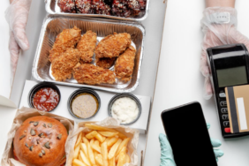 Uber kurumsal yemek platformu ezCater'ı 2,3 milyar dolara nakit satın alıyor